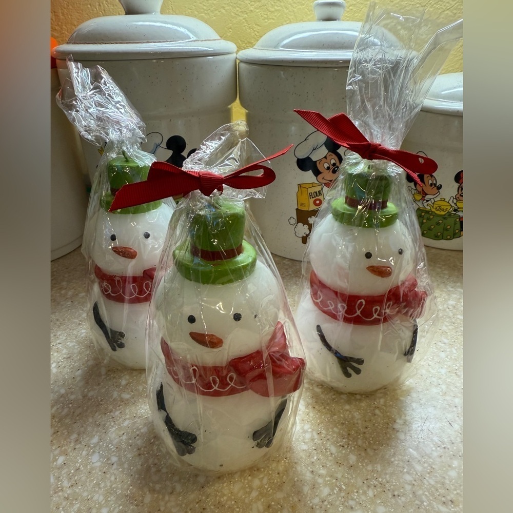 Vintage 2008 Festive Figural Snowman Candles Target Set of 3 Green Hat 6 inches